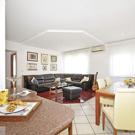 D & J Apartment سبليت المظهر الخارجي الصورة