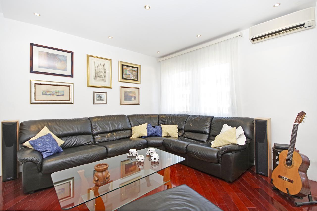 D & J Apartment سبليت المظهر الخارجي الصورة
