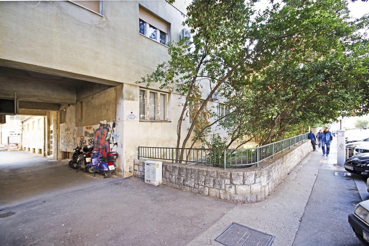 D & J Apartment سبليت المظهر الخارجي الصورة